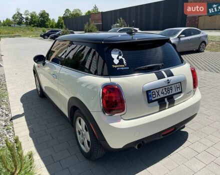 Білий Міні Cooper, об'ємом двигуна 1.5 л та пробігом 115 тис. км за 11500 $, фото 10 на Automoto.ua