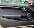 Білий Міні Cooper, об'ємом двигуна 2 л та пробігом 156 тис. км за 11500 $, фото 10 на Automoto.ua