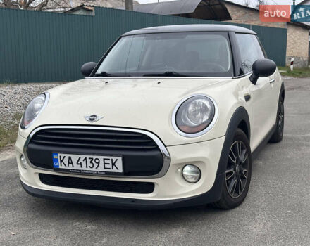 Білий Міні Cooper, об'ємом двигуна 1.3 л та пробігом 122 тис. км за 5900 $, фото 9 на Automoto.ua