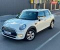 Білий Міні Cooper, об'ємом двигуна 1.5 л та пробігом 204 тис. км за 9999 $, фото 7 на Automoto.ua