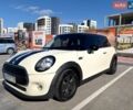 Белый Мини Купер, объемом двигателя 1.5 л и пробегом 142 тыс. км за 10900 $, фото 1 на Automoto.ua