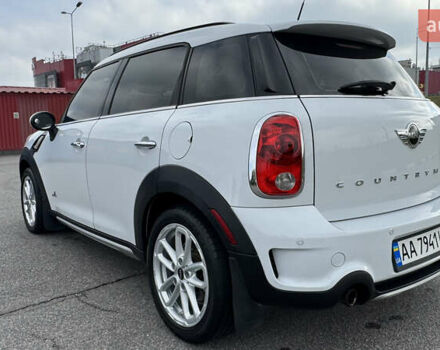 Білий Міні Cooper, об'ємом двигуна 1.6 л та пробігом 157 тис. км за 13800 $, фото 2 на Automoto.ua