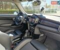 Белый Мини Купер, объемом двигателя 2 л и пробегом 110 тыс. км за 14500 $, фото 13 на Automoto.ua