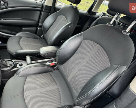 Білий Міні Cooper, об'ємом двигуна 1.6 л та пробігом 157 тис. км за 13800 $, фото 10 на Automoto.ua
