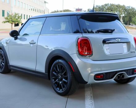 Белый Мини Купер, объемом двигателя 2 л и пробегом 72 тыс. км за 6200 $, фото 6 на Automoto.ua