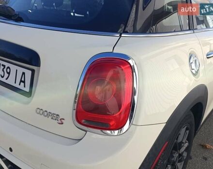 Белый Мини Купер, объемом двигателя 2 л и пробегом 110 тыс. км за 14500 $, фото 9 на Automoto.ua