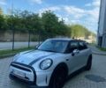 Белый Мини Купер, объемом двигателя 1.5 л и пробегом 120 тыс. км за 15500 $, фото 3 на Automoto.ua