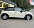 Білий Міні Cooper, об'ємом двигуна 1.5 л та пробігом 85 тис. км за 11600 $, фото 7 на Automoto.ua