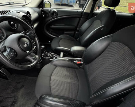 Білий Міні Cooper, об'ємом двигуна 1.6 л та пробігом 157 тис. км за 13800 $, фото 12 на Automoto.ua