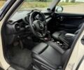 Білий Міні Cooper, об'ємом двигуна 2 л та пробігом 129 тис. км за 14000 $, фото 11 на Automoto.ua
