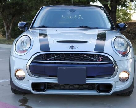 Белый Мини Купер, объемом двигателя 2 л и пробегом 72 тыс. км за 6200 $, фото 1 на Automoto.ua