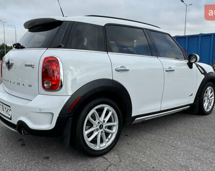 Білий Міні Cooper, об'ємом двигуна 1.6 л та пробігом 157 тис. км за 13800 $, фото 4 на Automoto.ua