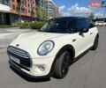 Білий Міні Cooper, об'ємом двигуна 1.5 л та пробігом 165 тис. км за 9990 $, фото 1 на Automoto.ua