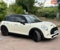 Білий Міні Cooper, об'ємом двигуна 2 л та пробігом 103 тис. км за 12999 $, фото 1 на Automoto.ua