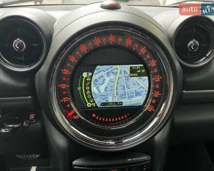 Белый Мини Купер, объемом двигателя 2 л и пробегом 213 тыс. км за 14500 $, фото 24 на Automoto.ua