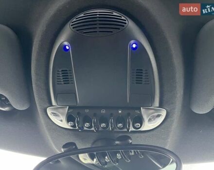 Белый Мини Купер, объемом двигателя 2 л и пробегом 213 тыс. км за 14500 $, фото 15 на Automoto.ua