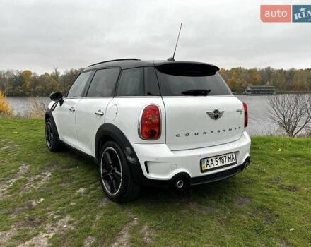 Белый Мини Купер, объемом двигателя 2 л и пробегом 213 тыс. км за 14500 $, фото 5 на Automoto.ua