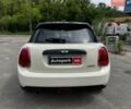Білий Міні Cooper, об'ємом двигуна 1.5 л та пробігом 86 тис. км за 12440 $, фото 7 на Automoto.ua
