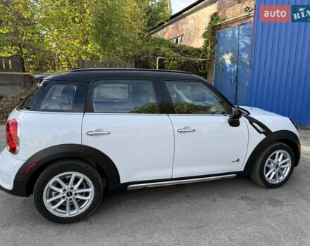 Білий Міні Cooper, об'ємом двигуна 1.6 л та пробігом 75 тис. км за 13500 $, фото 5 на Automoto.ua