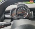 Белый Мини Купер, объемом двигателя 2 л и пробегом 71 тыс. км за 14700 $, фото 12 на Automoto.ua