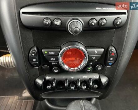 Белый Мини Купер, объемом двигателя 2 л и пробегом 213 тыс. км за 14500 $, фото 18 на Automoto.ua
