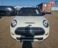 Белый Мини Купер, объемом двигателя 2 л и пробегом 76 тыс. км за 1900 $, фото 5 на Automoto.ua