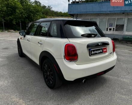 Білий Міні Cooper, об'ємом двигуна 1.5 л та пробігом 86 тис. км за 12440 $, фото 8 на Automoto.ua