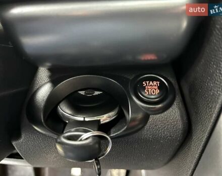 Белый Мини Купер, объемом двигателя 2 л и пробегом 213 тыс. км за 14500 $, фото 20 на Automoto.ua