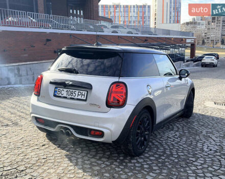 Білий Міні Cooper, об'ємом двигуна 2 л та пробігом 112 тис. км за 12900 $, фото 8 на Automoto.ua