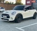Белый Мини Купер, объемом двигателя 2 л и пробегом 140 тыс. км за 12000 $, фото 1 на Automoto.ua