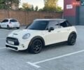 Белый Мини Купер, объемом двигателя 2 л и пробегом 140 тыс. км за 12000 $, фото 9 на Automoto.ua
