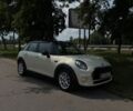 Білий Міні Cooper, об'ємом двигуна 1.5 л та пробігом 88 тис. км за 14250 $, фото 3 на Automoto.ua
