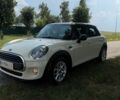 Білий Міні Cooper, об'ємом двигуна 1.5 л та пробігом 88 тис. км за 14250 $, фото 4 на Automoto.ua