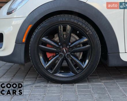 Білий Міні Cooper, об'ємом двигуна 2 л та пробігом 64 тис. км за 16500 $, фото 10 на Automoto.ua