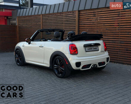 Белый Мини Купер, объемом двигателя 2 л и пробегом 64 тыс. км за 17000 $, фото 15 на Automoto.ua
