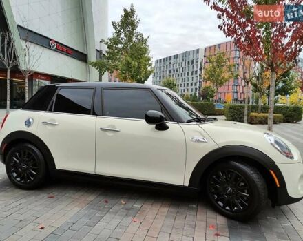 Білий Міні Cooper, об'ємом двигуна 2 л та пробігом 138 тис. км за 17490 $, фото 28 на Automoto.ua