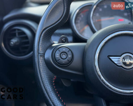 Белый Мини Купер, объемом двигателя 2 л и пробегом 64 тыс. км за 17000 $, фото 25 на Automoto.ua