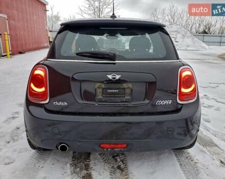 Белый Мини Купер, объемом двигателя 1.5 л и пробегом 65 тыс. км за 1600 $, фото 5 на Automoto.ua