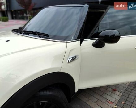 Білий Міні Cooper, об'ємом двигуна 2 л та пробігом 138 тис. км за 17490 $, фото 3 на Automoto.ua