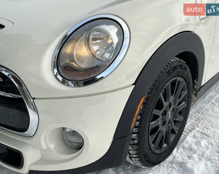Білий Міні Cooper, об'ємом двигуна 2 л та пробігом 138 тис. км за 15999 $, фото 12 на Automoto.ua