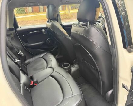 Белый Мини Купер, объемом двигателя 2 л и пробегом 34 тыс. км за 4300 $, фото 11 на Automoto.ua