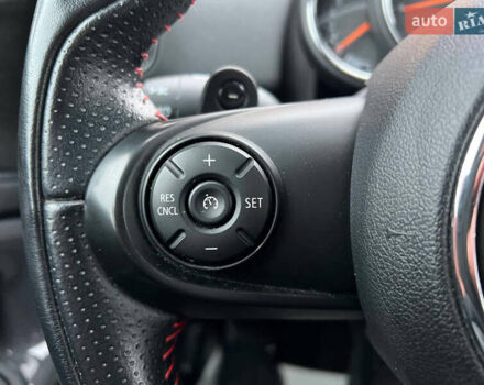 Белый Мини Купер, объемом двигателя 2 л и пробегом 170 тыс. км за 17500 $, фото 25 на Automoto.ua