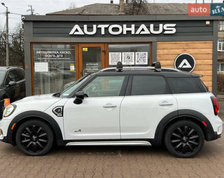 Белый Мини Купер, объемом двигателя 2 л и пробегом 170 тыс. км за 17500 $, фото 4 на Automoto.ua