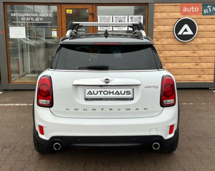 Белый Мини Купер, объемом двигателя 2 л и пробегом 170 тыс. км за 17500 $, фото 6 на Automoto.ua