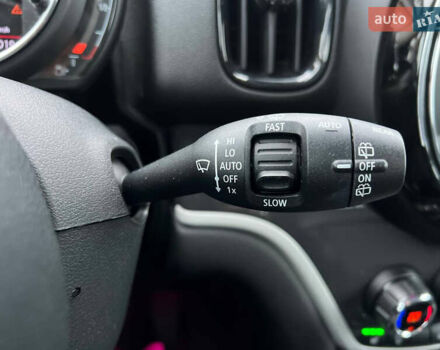 Белый Мини Купер, объемом двигателя 2 л и пробегом 170 тыс. км за 17500 $, фото 28 на Automoto.ua