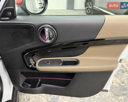 Белый Мини Купер, объемом двигателя 2 л и пробегом 76 тыс. км за 25900 $, фото 14 на Automoto.ua