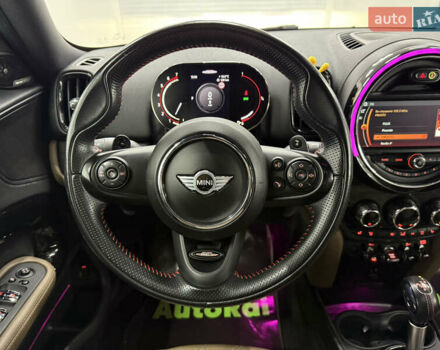 Белый Мини Купер, объемом двигателя 2 л и пробегом 76 тыс. км за 25900 $, фото 8 на Automoto.ua