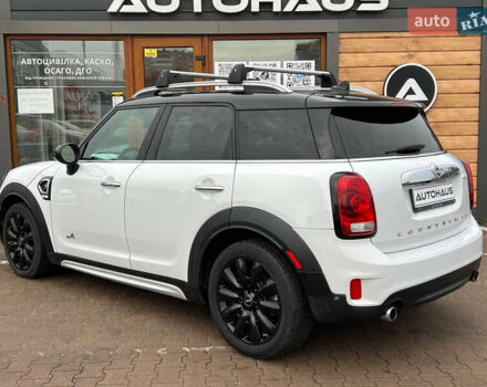 Белый Мини Купер, объемом двигателя 2 л и пробегом 170 тыс. км за 17500 $, фото 7 на Automoto.ua