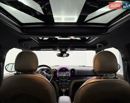 Белый Мини Купер, объемом двигателя 2 л и пробегом 76 тыс. км за 25900 $, фото 23 на Automoto.ua