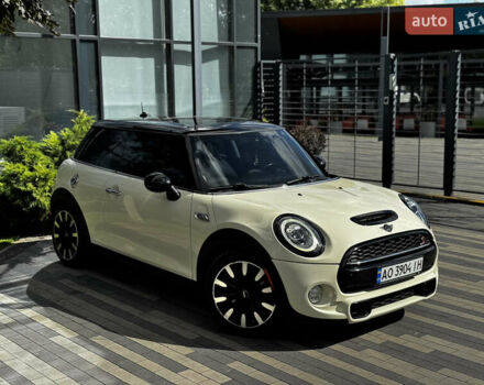 Білий Міні Cooper, об'ємом двигуна 2 л та пробігом 120 тис. км за 23200 $, фото 3 на Automoto.ua